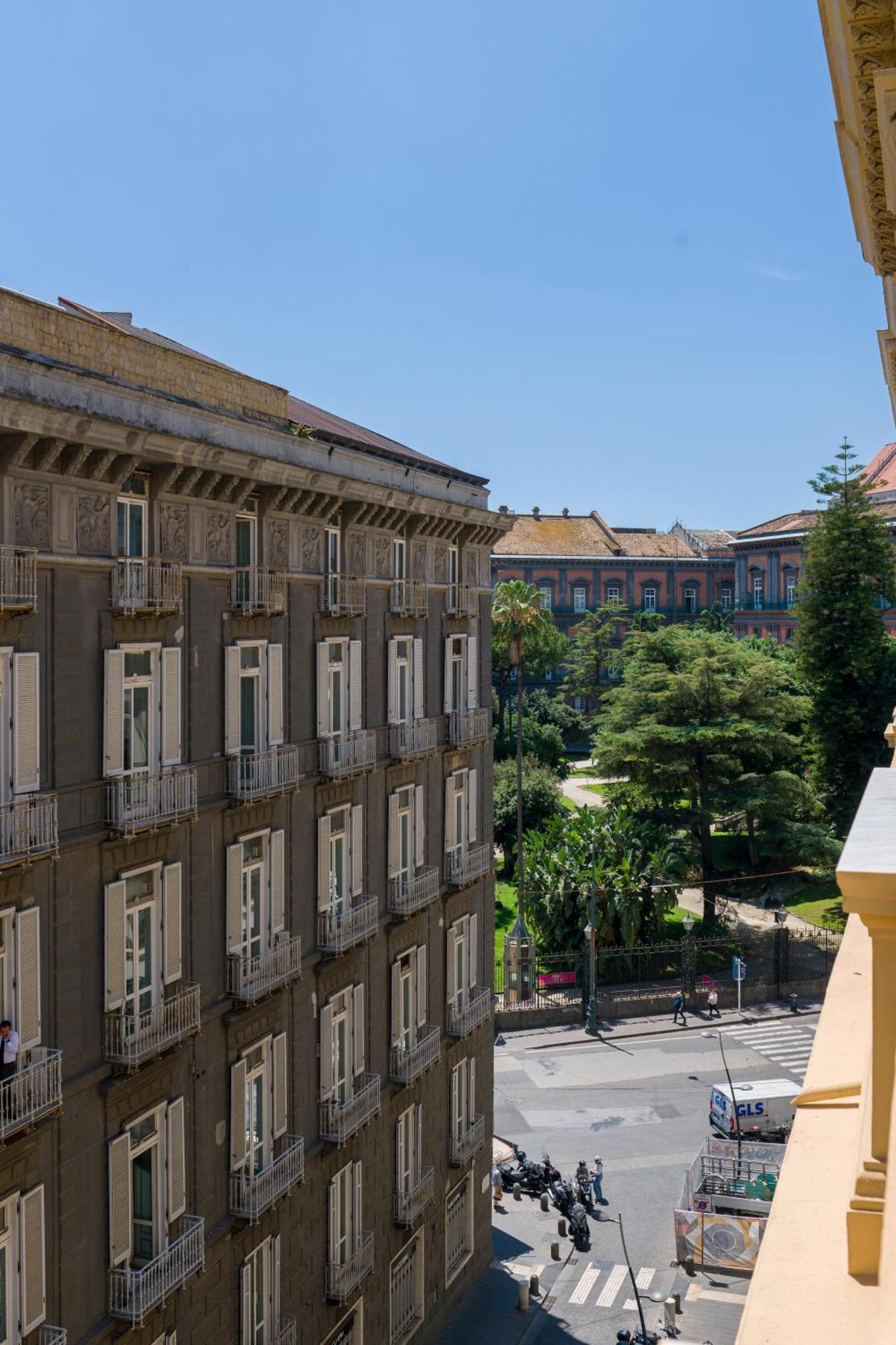 Pretaloger Verdi 18 Neapol Zewnętrze zdjęcie